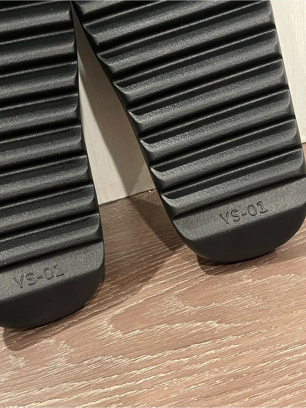 YZY YS-01 Black Slides Men's Size 9